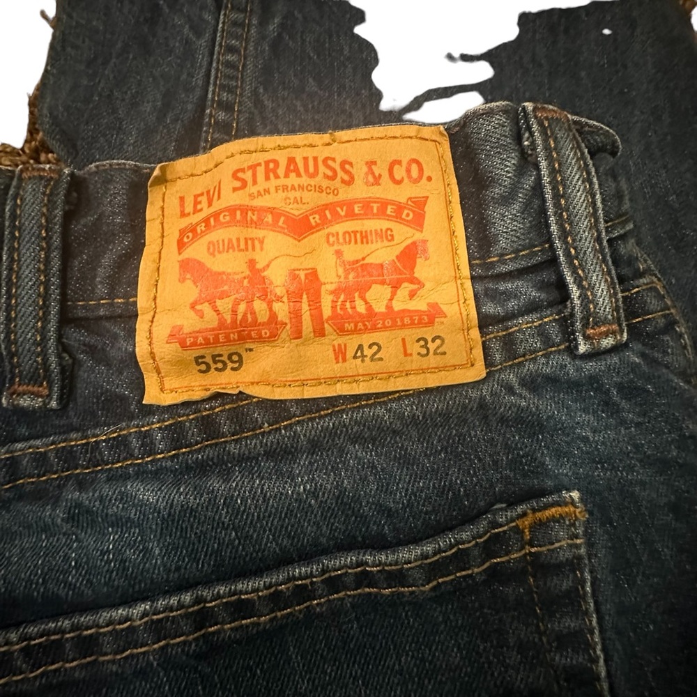 Men’s Bog & Tall Levi’s 559 relaxed fit Jeans Size 42 X 32 - Picture 3 of 9